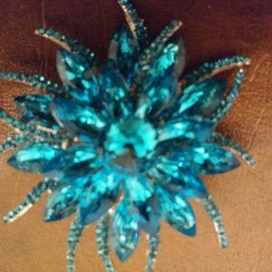 Gorgeous Vintage Brooch